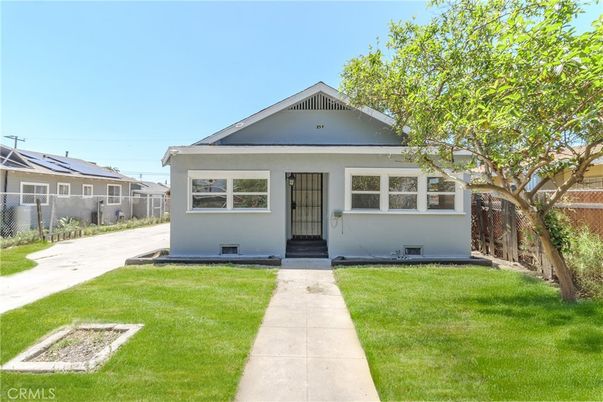 Exterior, Facade, American Craftsman
