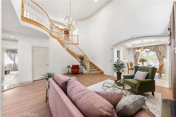 Chandelier, Dining room, Interior, Living room, Recessed Lighting, Wood Texture Flooring