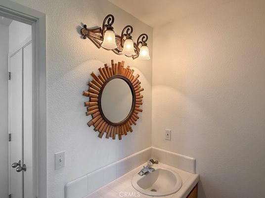 Bathroom, Interior, Tile Countertops