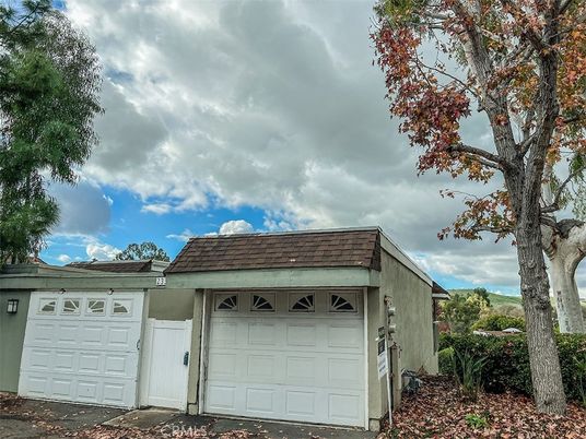 Detached Garage, Exterior