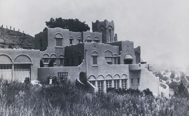 Exterior, Facade, Spanish Mediterranean