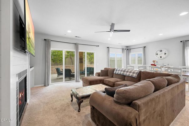 Fireplace, Interior, Living room, Recessed Lighting