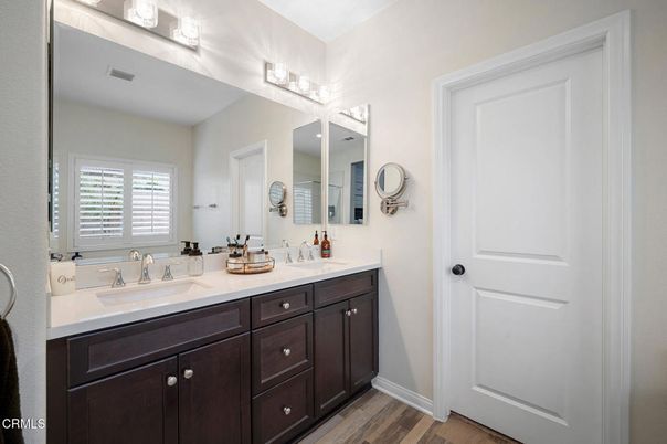 Bathroom, Dual Sink Vanities, Interior, Wood Texture Flooring