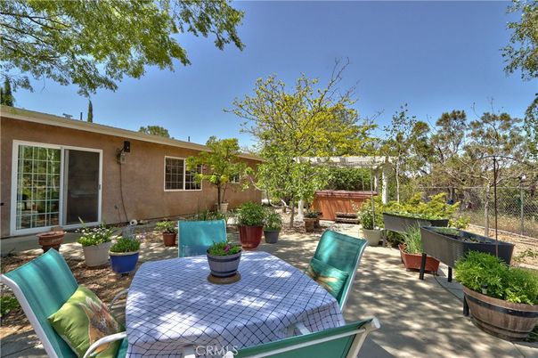 Exterior, Hot Tub