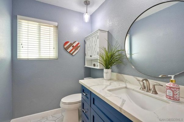 Bathroom, Interior, Pendant Lights