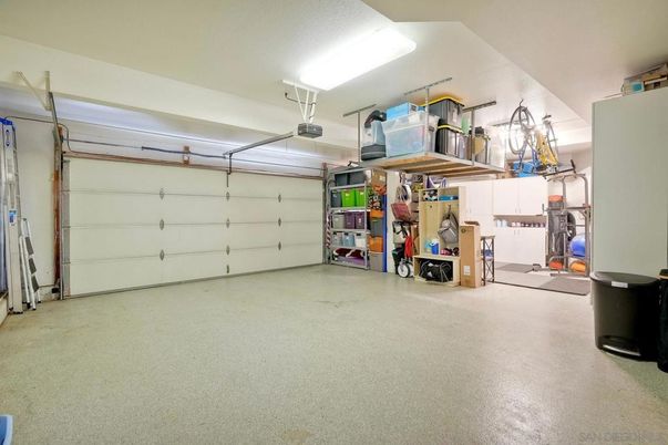 Garage, Interior