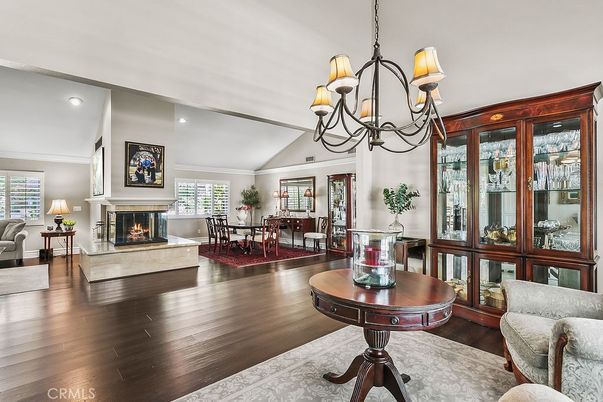 Chandelier, Dining room, Fireplace, Interior, Recessed Lighting, Wood Texture Flooring