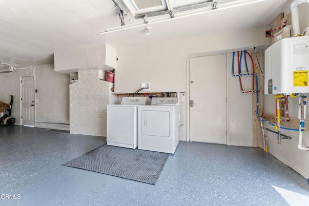 Garage, Interior, Washer