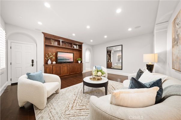 Interior, Living room, Recessed Lighting, Wood Texture Flooring