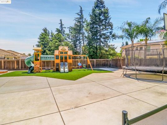 Backyard, Exterior, Playground