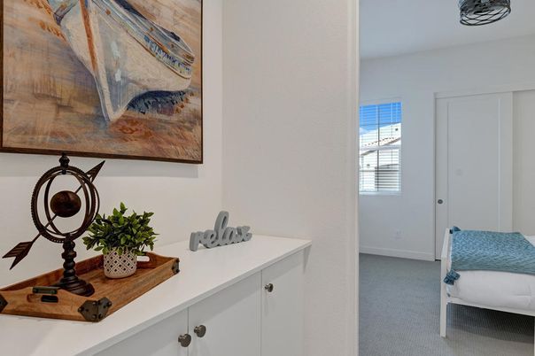 Home Office, Interior