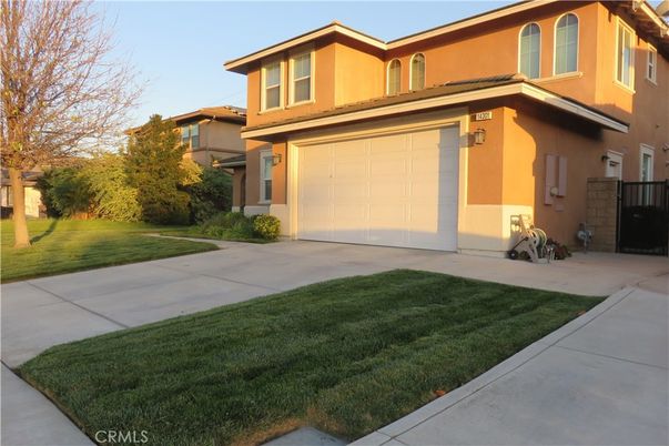 Attached, Backyard, Exterior, Facade, Mediterranean