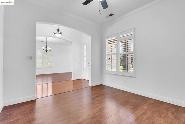 Chandelier, Empty room, Interior, Wood Texture Flooring