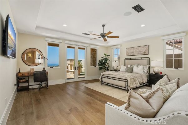 Bedroom, Interior, Recessed Lighting, Water, Wood Texture Flooring