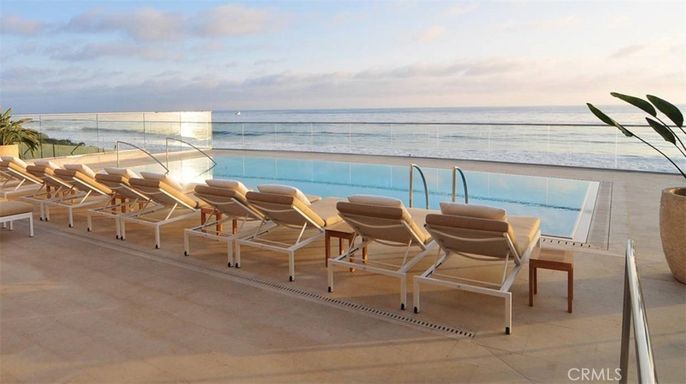 Exterior, Pool, Water