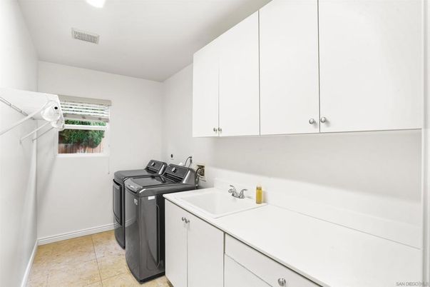 Interior, Recessed Lighting, Washer