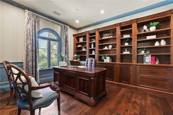 Home Office, Interior, Recessed Lighting, Wood Texture Flooring