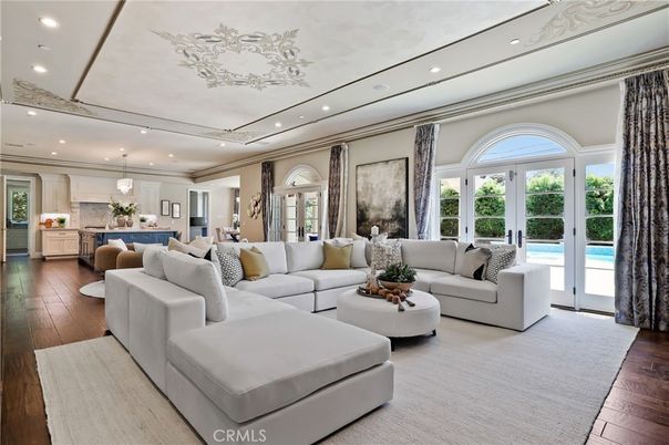 Interior, Kitchen, Living room, Pendant Lights, Recessed Lighting, Wood Texture Flooring