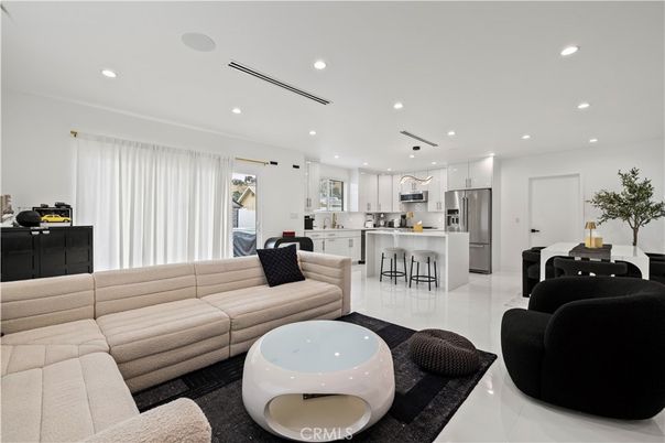 Interior, Kitchen, Living room, Recessed Lighting, Stainless Steel Appliances