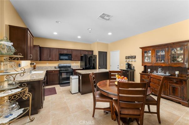 Dining room, Interior, Kitchen, Recessed Lighting
