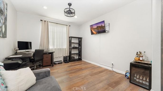 Home Office, Interior, Recessed Lighting, Wood Texture Flooring
