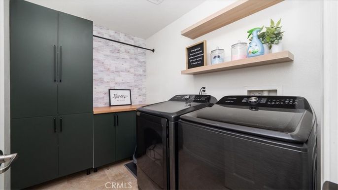 Interior, Washer