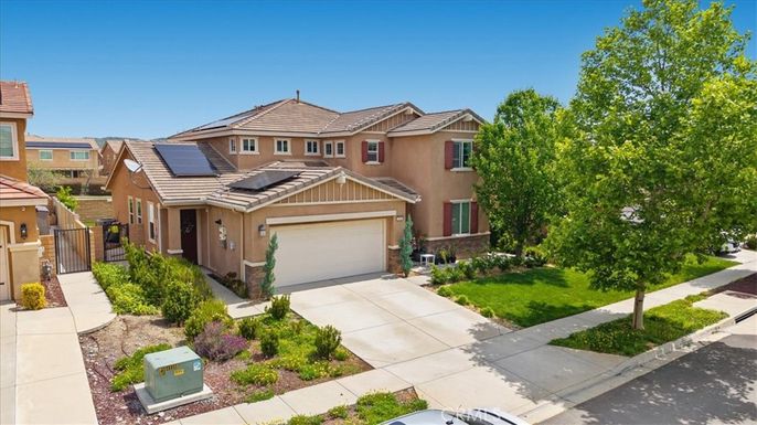 Attached, Exterior, Facade, Solar Panels, Mediterranean