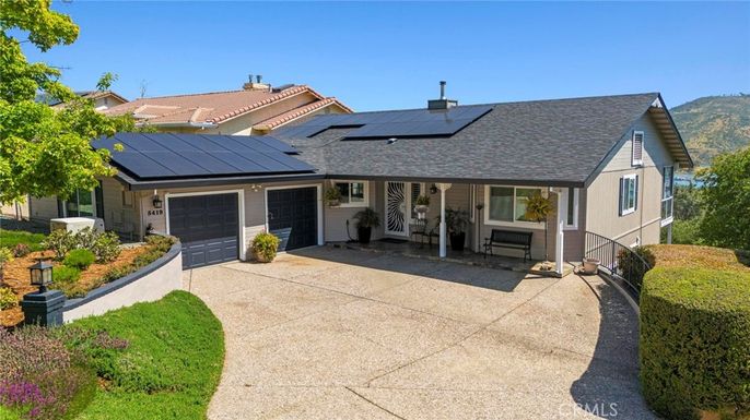 Attached, Exterior, Facade, Solar Panels, Cape Cod