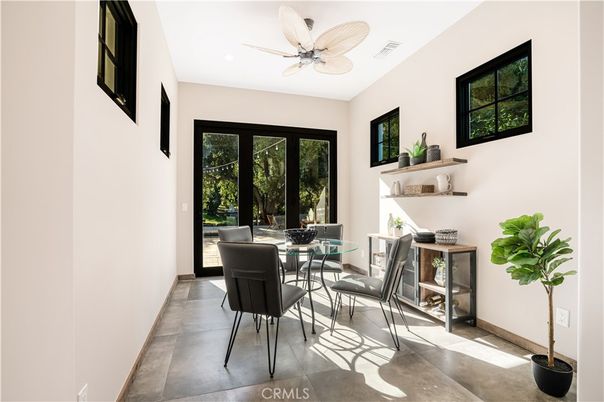 Dining room, Interior