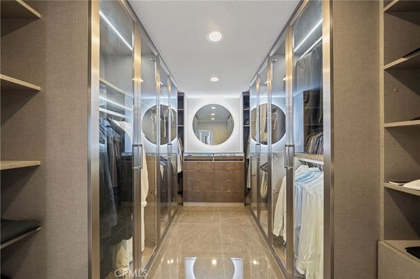Interior, Recessed Lighting, Walk-in Closets