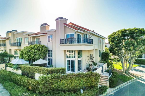 Backyard, Exterior, Facade, Mediterranean