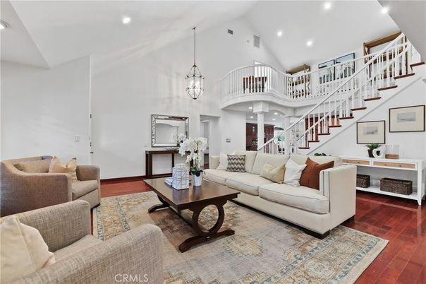 Interior, Living room, Pendant Lights, Recessed Lighting, Wood Texture Flooring
