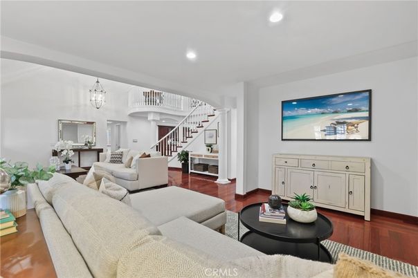 Interior, Living room, Pendant Lights, Recessed Lighting, Wood Texture Flooring