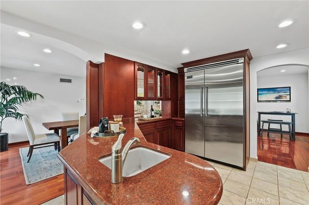 Dining room, Interior, Kitchen, Recessed Lighting, Stainless Steel Appliances, Wood Texture Flooring