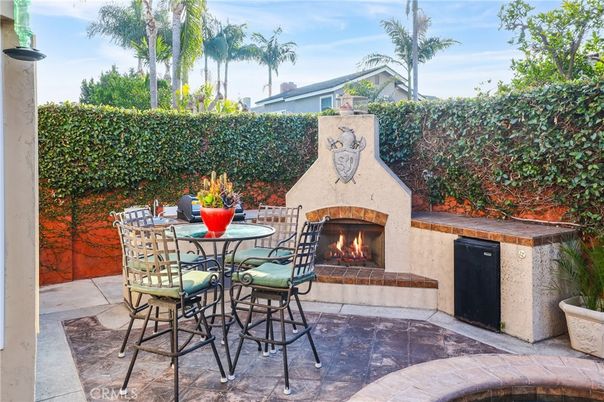 Exterior, Fireplace