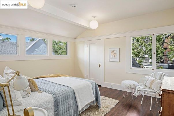 Bedroom, Interior, Pendant Lights, Wood Texture Flooring