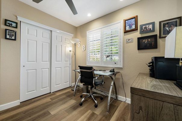 Home Office, Interior, Recessed Lighting, Wood Texture Flooring