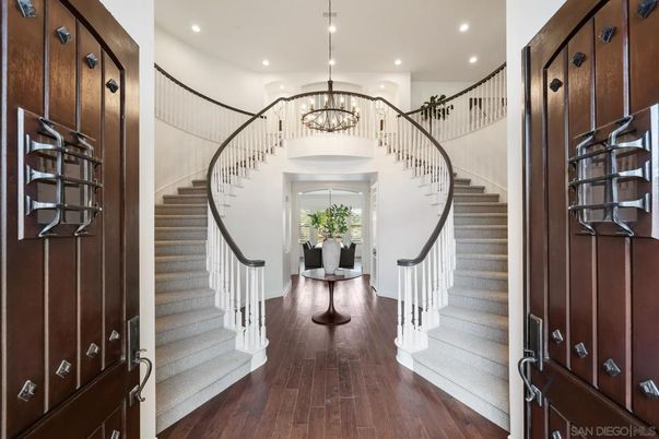 Chandelier, Interior, Recessed Lighting, Wood Texture Flooring