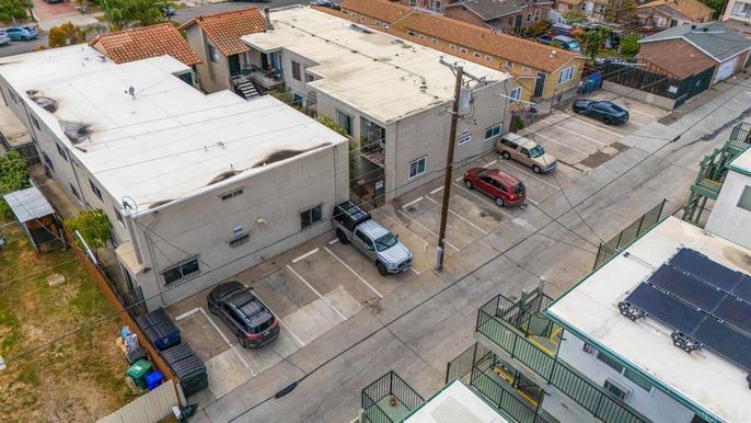 Exterior, Drone