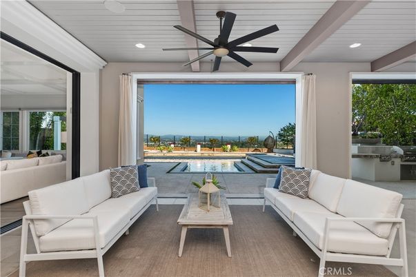 Interior, Living room, Recessed Lighting, Water