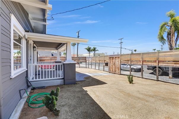 Backyard, Exterior