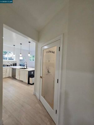 Interior, Kitchen, Pendant Lights