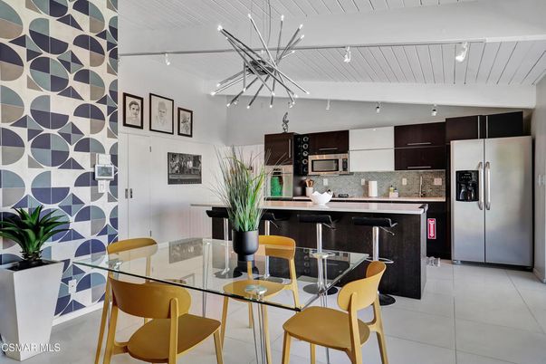 Dining room, Interior, Kitchen, Stainless Steel Appliances