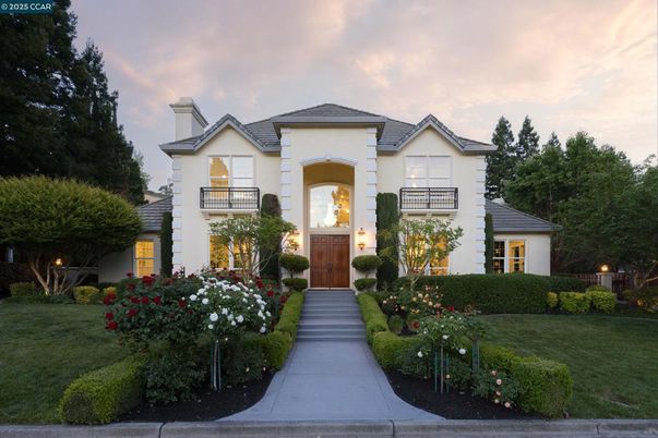 Exterior, Facade, French Provincial