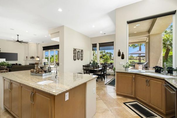 Dining room, Interior, Kitchen, Recessed Lighting
