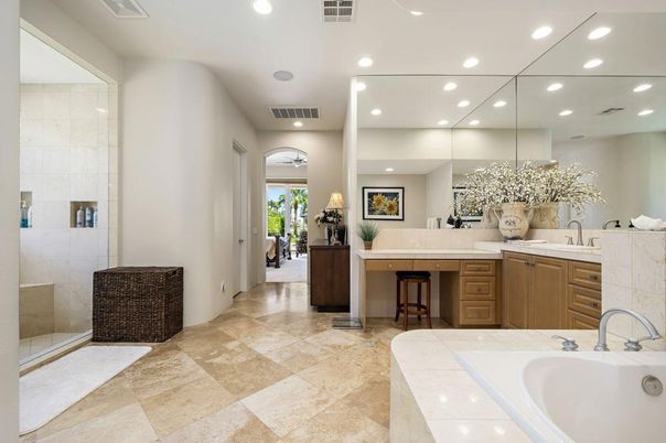 Bathroom, Dual Sink Vanities, Interior, Recessed Lighting