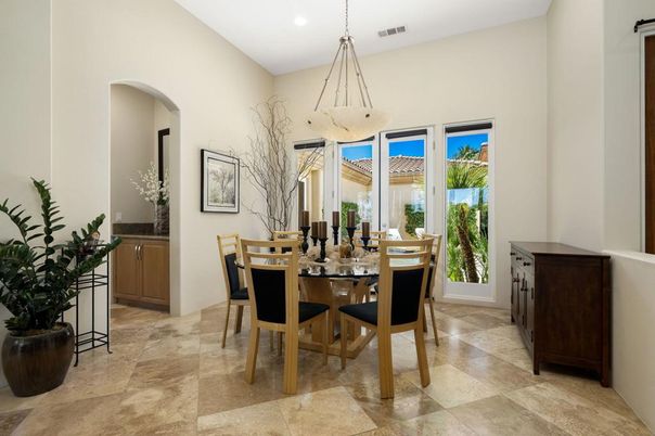 Dining room, Interior, Pendant Lights, Recessed Lighting