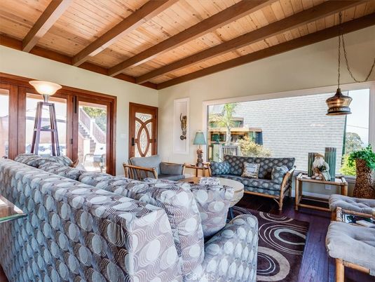 Interior, Living room, Pendant Lights, Wooden Beams, Wooden Ceilings, Wood Texture Flooring