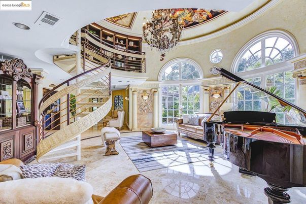 Interior, Living room, Piano