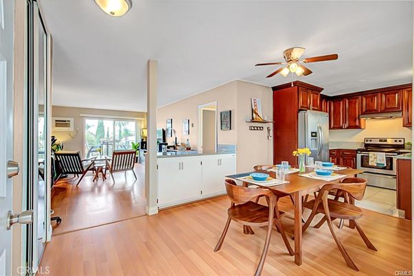 Dining room, Interior, Kitchen, Stainless Steel Appliances, Wood Texture Flooring